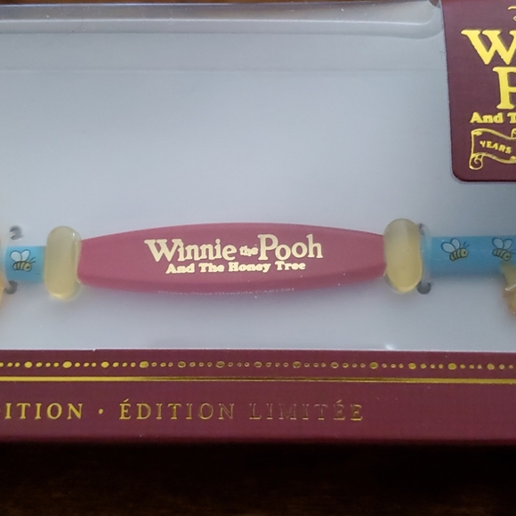 Winnie the Pooh Disney Special Edition key NIB - Picture 4 of 4